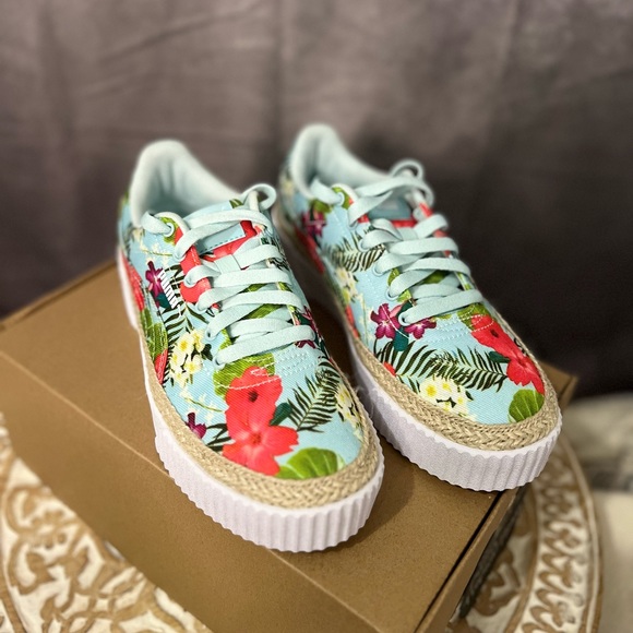 Puma Woman’s Carina Espadrille Platform Tropical Flowers | Sz 8 - Picture 8 of 11